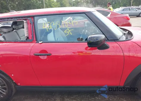 2025 Mini Hardtop Cooper z USA, uszkodzony, nr VIN WMW13GD09S2W96926